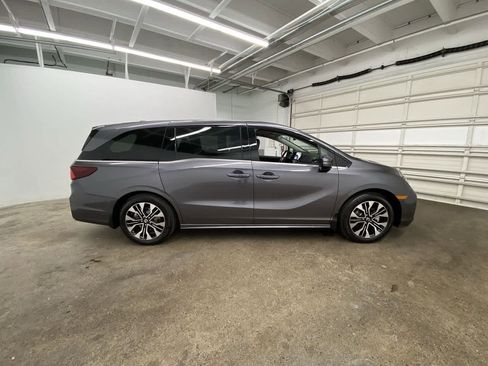 Used 2026 Honda Odyssey Elite image 7