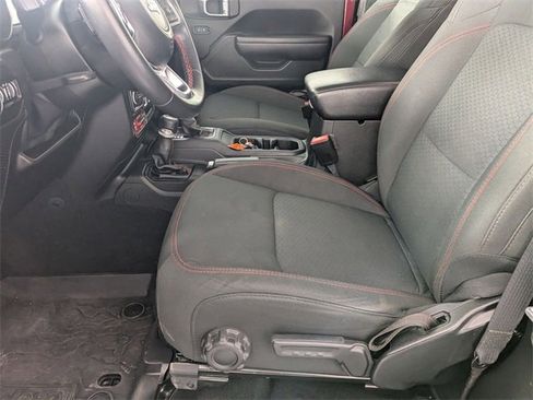 Used 2021 Jeep Wrangler Rubicon w/ Cold Weather Group image 12