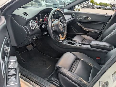 Used 2018 Mercedes-Benz CLA 250 image 6