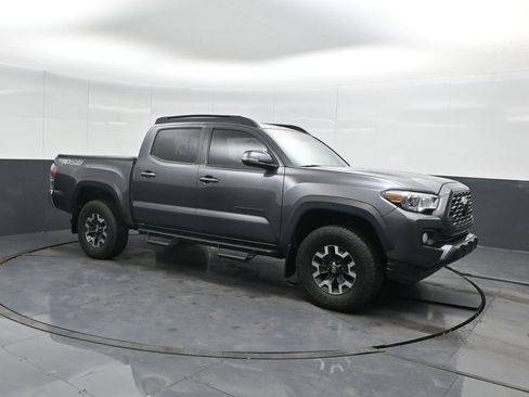 Used 2023 Toyota Tacoma TRD Off-Road image 4