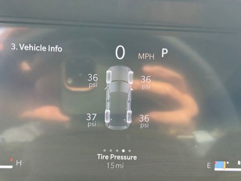 New 2025 Jeep Grand Cherokee Altitude image 16