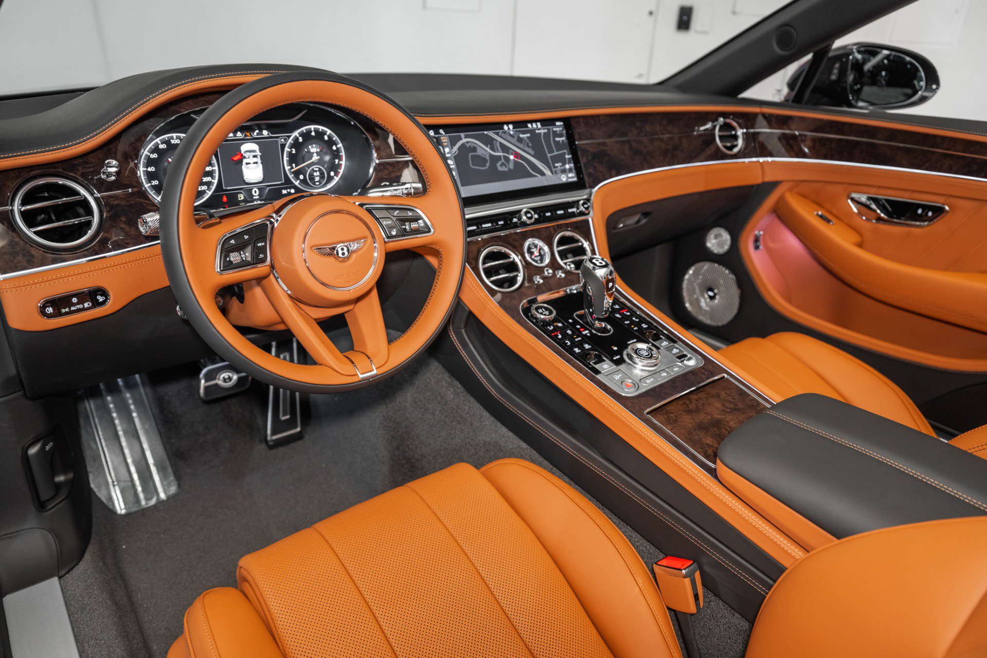 Used 2024 Bentley Continental GT V8 AWD/4WD image 18
