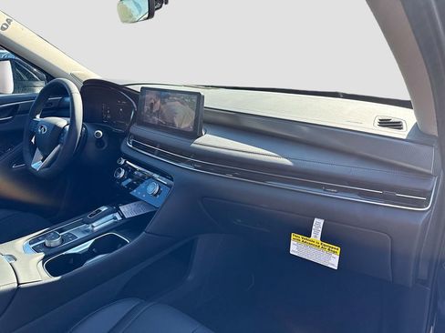 Certified 2026 INFINITI QX60 Luxe w/ Cargo Package FWD image 32