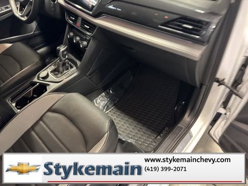 Used 2022 Volkswagen Taos SEL image 21