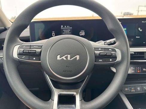 New 2026 Kia K5 LXS FWD image 25