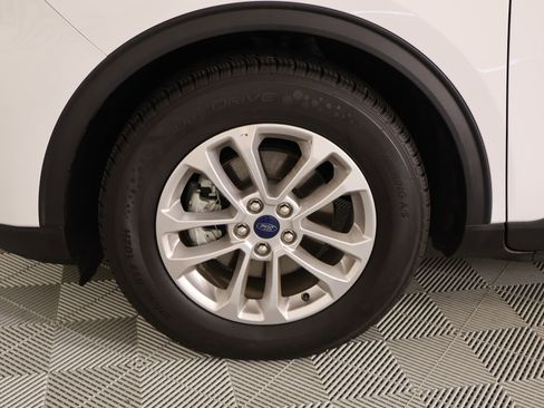 Used 2022 Ford Escape SE FWD image 16