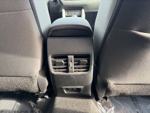 Used 2024 Toyota Corolla Cross LE image 45