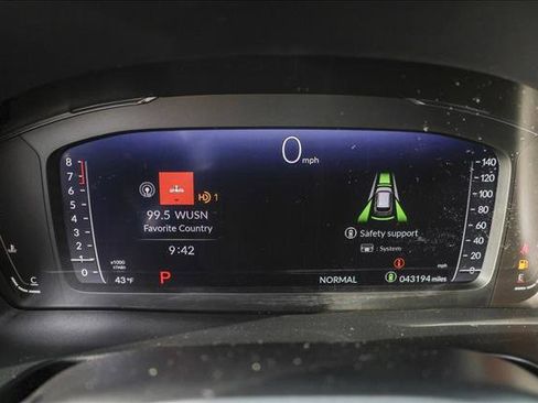 Used 2023 Honda Pilot Elite image 15