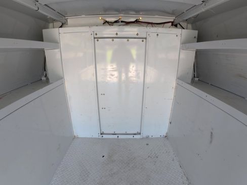 Used 2020 Chevrolet Express 3500 w/ Power Convenience Package RWD image 17