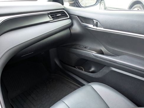 Used 2022 Toyota Camry SE w/ Audio Upgrade Package image 15