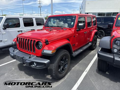 Used 2022 Jeep Wrangler Unlimited Sahara AWD/4WD image 1
