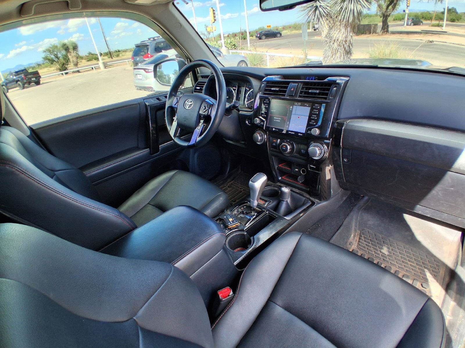 Used 2022 Toyota 4Runner TRD Off-Road Premium w/ Moonroof Package AWD/4WD image 25