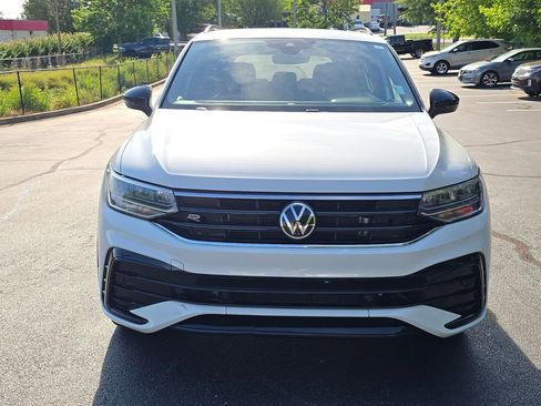 Used 2023 Volkswagen Tiguan SE R-Line FWD image 8