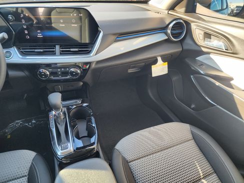 New 2026 Chevrolet Trax LT w/ Driver Confidence Package FWD image 19