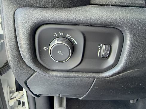 Used 2021 RAM 2500 Big Horn AWD/4WD image 25