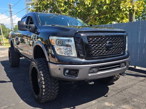 Used 2016 Nissan Titan PRO-4X image 2