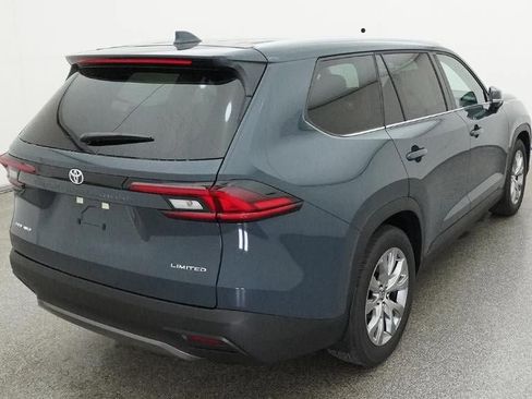 New 2026 Toyota Grand Highlander Limited image 8