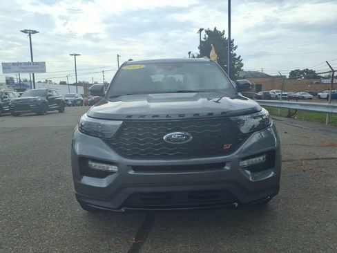 Certified 2024 Ford Explorer ST w/ Equipment Group 401A AWD/4WD image 3