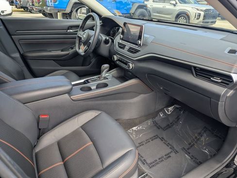 Used 2022 Nissan Altima 2.5 SR image 9