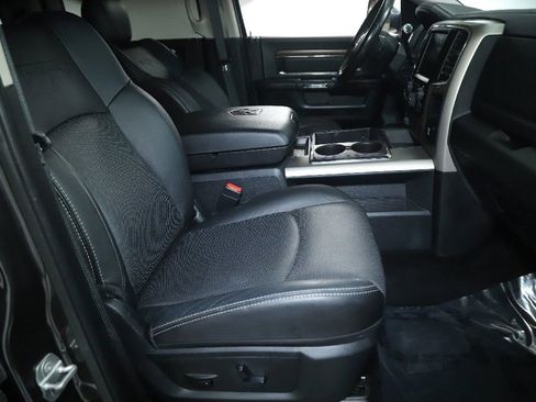 Used 2015 RAM 3500 Laramie w/ Convenience Group AWD/4WD image 33