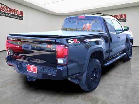 Used 2020 Toyota Tacoma SR w/ SX Package AWD/4WD image 4