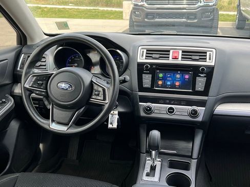 Used 2019 Subaru Outback 2.5i AWD/4WD image 21
