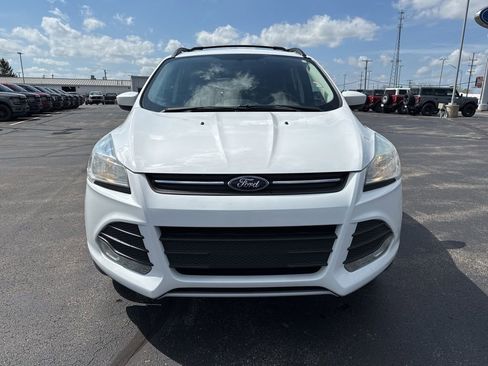 Used 2015 Ford Escape SE w/ Equipment Group 201A image 4