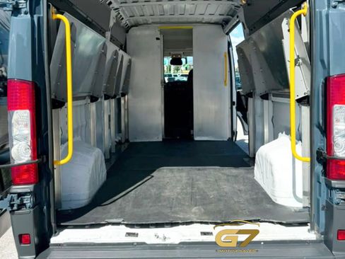 Used 2018 RAM ProMaster 2500 FWD image 9