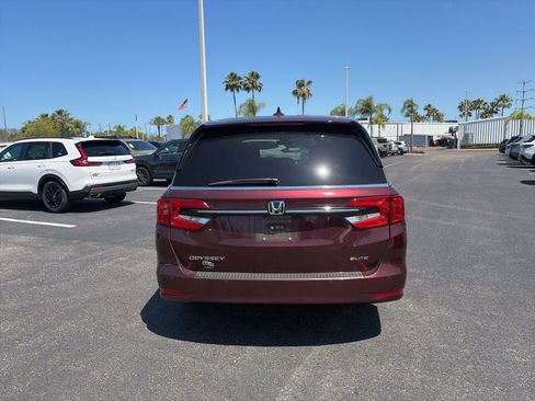 Used 2021 Honda Odyssey Elite image 6