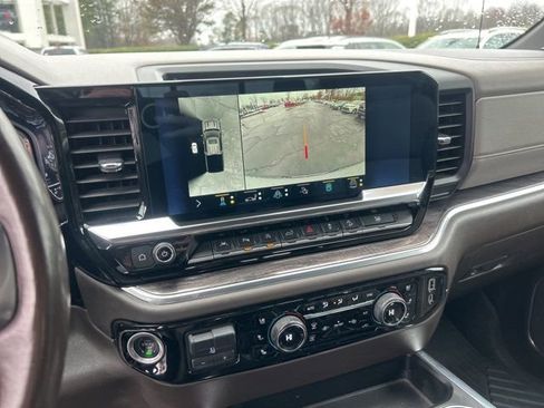 Used 2022 Chevrolet Silverado 1500 LTZ image 22