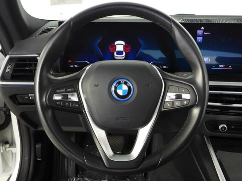 Used 2023 BMW i4 eDrive35 RWD image 27