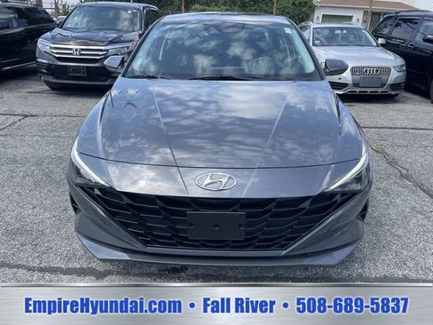 Used 2023 Hyundai Elantra SEL FWD image 9