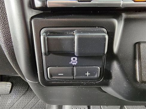 Used 2023 Chevrolet Silverado 3500 LT w/ Convenience Package image 25