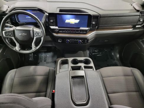 Used 2023 Chevrolet Silverado 1500 RST AWD/4WD image 6