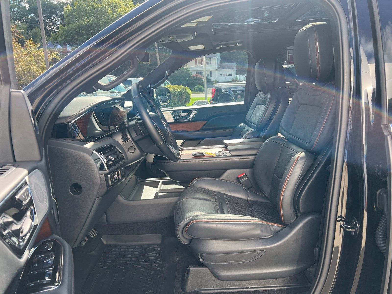 Used 2023 Lincoln Navigator Black Label AWD/4WD image 25