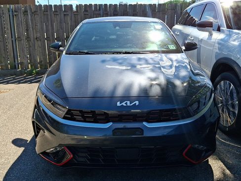 Certified 2023 Kia Forte GT-Line w/ GT-Line Technology Package FWD image 2