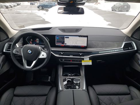 New 2026 BMW X7 xDrive40i w/ Premium Package image 21