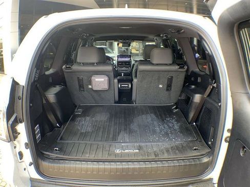 Used 2023 Lexus GX 460 Premium image 25