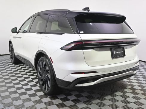 New 2026 Lincoln Nautilus Reserve w/ Jet Appearance Package AWD/4WD image 4