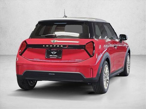 Certified 2025 MINI Cooper S image 5