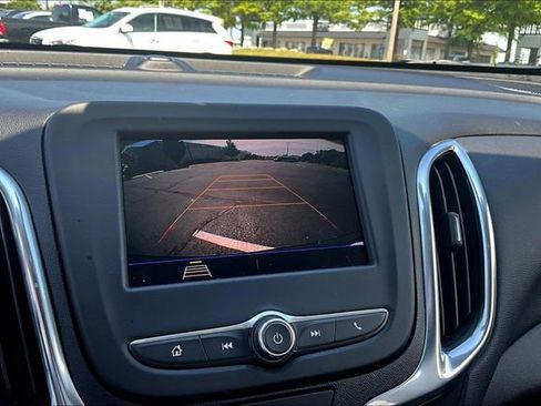 Used 2020 Chevrolet Equinox LT AWD/4WD image 14