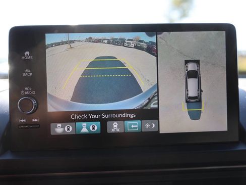 Used 2024 Honda Pilot TrailSport image 24