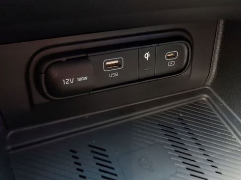 Used 2023 Kia Sportage SX image 24