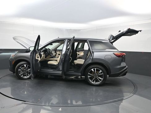 Used 2023 INFINITI QX60 Luxe w/ Performance Audio Package FWD image 42