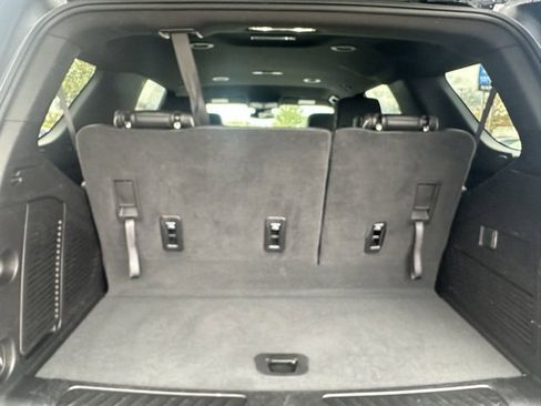 Used 2024 GMC Yukon SLT image 20