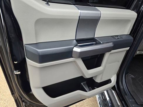 Used 2022 Ford F250 XLT w/ XLT Premium Package image 33