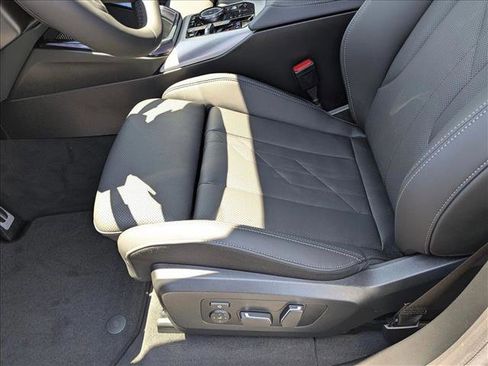 Used 2025 BMW X3 xDrive30i w/ M Sport Package image 4