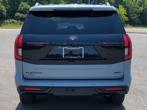 Certified 2025 Ford Expedition Max Platinum w/ Stealth Performance Package AWD/4WD image 5