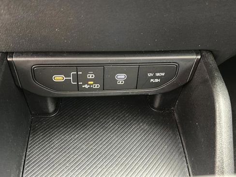 Used 2025 Kia K4 FWD image 21