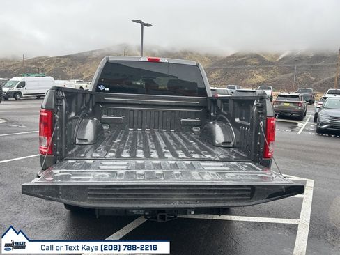 Used 2016 Ford F150 XLT image 12